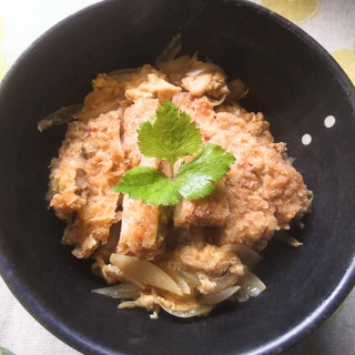 とんかつどんぶり　卵とじかつ丼　卵とじトンカツ丼